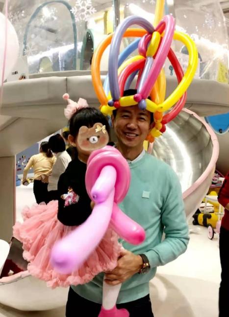 Đạo diễn đình đám xứ Trung từng bị xã hội đen đánh trọng thương bây giờ ra sao?-15