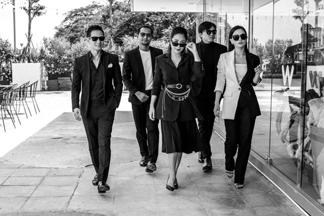 Rạp phim đóng cửa hai tháng do Covid-19, phim Lật mặt: 48h của đạo diễn Lý Hải không thể giữ truyền thống khởi chiếu dịp lễ 30/4. Phim đổi lịch ra mắt vào dịp Tết Nguyên đán 2021. Phần phim này thuộc thể loại hành động - hành trình, xoay quanh một cuộc rượt đuổi kéo dài 48 tiếng, có nhiều cảnh đua ghe, cháy nổ, đánh đấm ở bối cảnh sông nước miền Tây. Dàn diễn viên gồm "Ốc" Thanh Vân, Võ Thành Tâm, Huỳnh Đông, Quách Ngọc Tuyên, Hạ Anh...