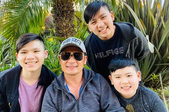 3 con trai của Bằng Kiều - Trizzie Phương Trinh