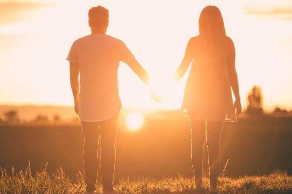 Sau đêm tân hôn chị dâu đột ngột biến mất, nhà tôi kinh hoàng nhìn cảnh tượng trong phòng cưới-3