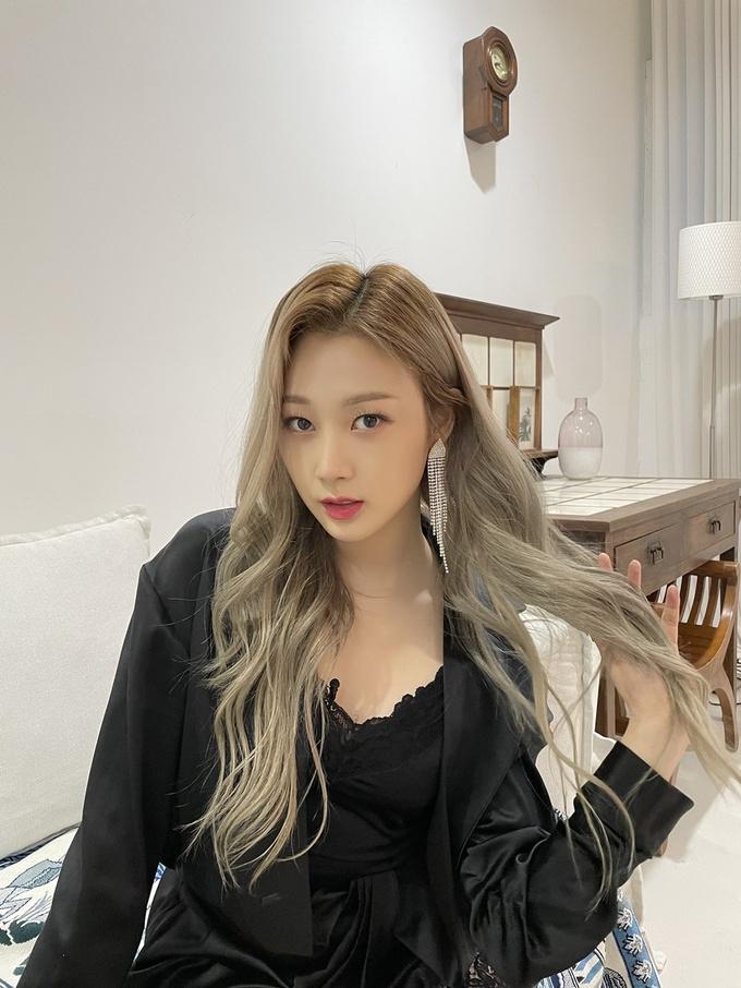 Thành viên Aespa bị xóa mờ mặt: Không phải visual nên bị bỏ quên?-4