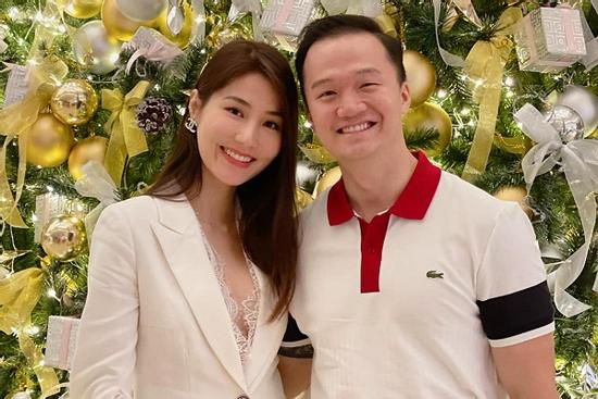 Diễm My 9X hiếm hoi khoe bạn trai, kỷ niệm 4 năm hẹn hò thăng trầm