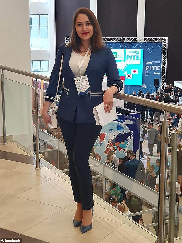 Nghị sĩ Nga gây tranh cãi vì tuyên bố mải ngắm bộ ngực đẹp của nữ bộ trưởng-3