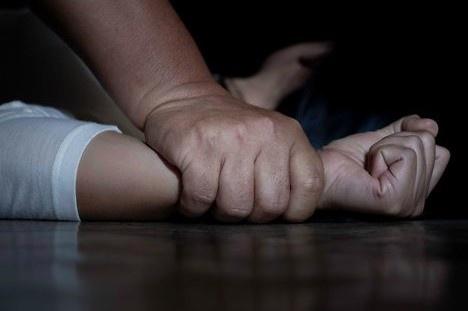 Tin lời thầy bói, chồng ép vợ mây mưa 7 lần mỗi ngày đến mức sảy thai-1