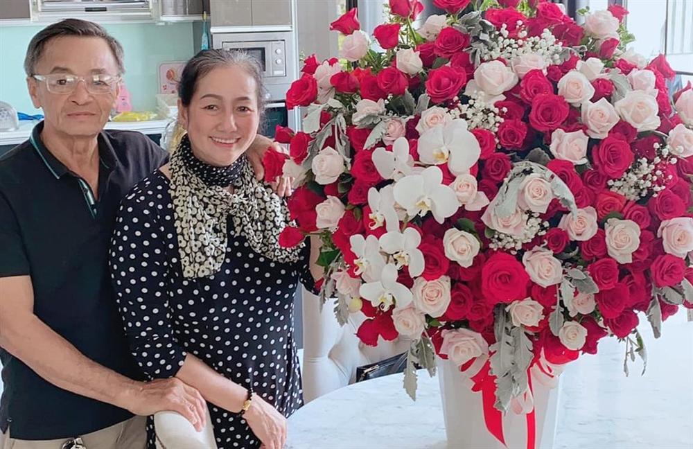 Quốc Trường trang hoàng biệt thự lộng lẫy như đám cưới: Chuyện gì vậy?-8