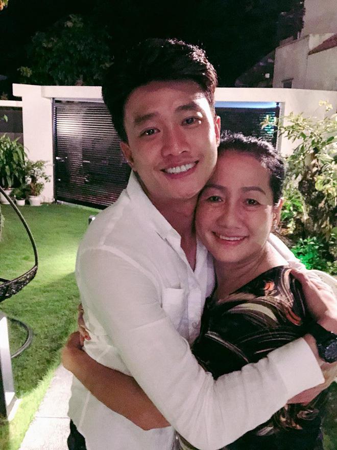 Quốc Trường trang hoàng biệt thự lộng lẫy như đám cưới: Chuyện gì vậy?-12