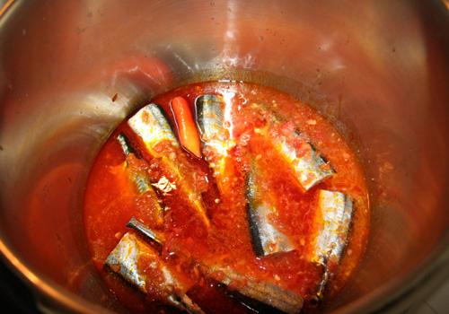 Làm cá nục sốt cà chua ngon như đóng hộp, hóa ra mẹo cực dễ nằm ở bước này-3