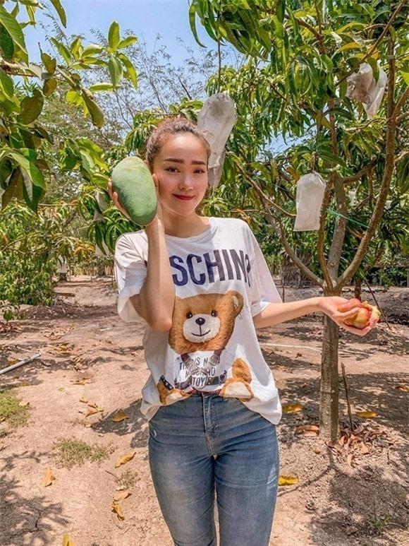 Khám phá bên trong biệt thự khủng của sao nữ đóng cảnh nóng 8 tiếng-24