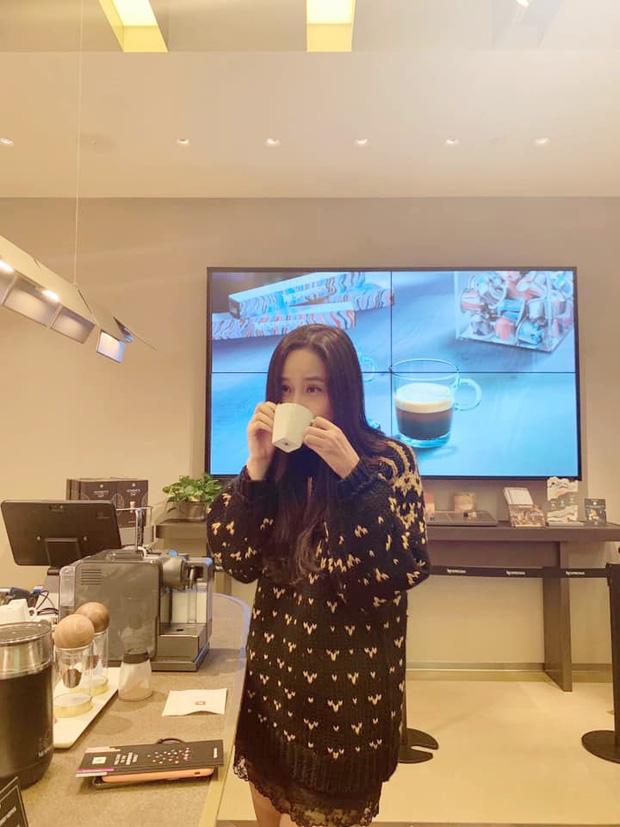 Hậu bị chỉ trích ăn mặc phản cảm, Mai Phương Thúy bẻ lái 180 độ gây ngỡ ngàng-1