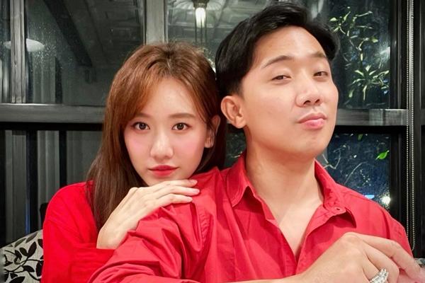 Trấn Thành - Hari Won vướng đủ thị phi khi kỷ niệm 4 năm cưới-9
