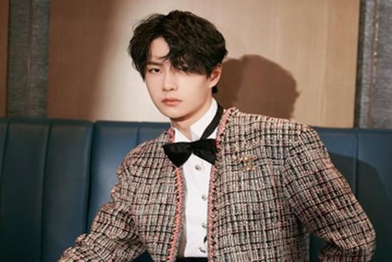 Vương Nhất Bác bị điều tra ngay ở trường quay