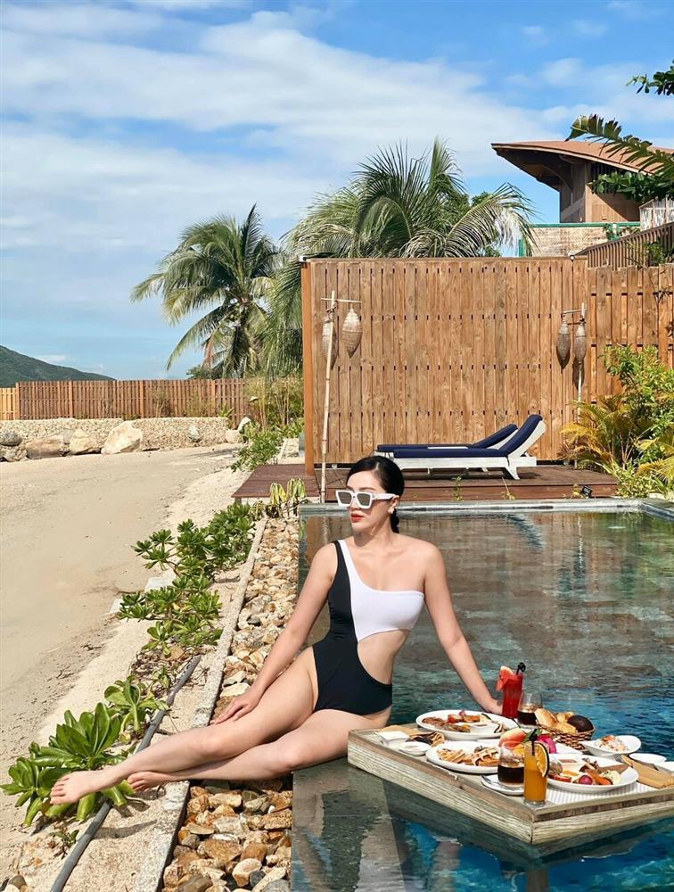 Bảo Thy phô diễn toàn bộ cơ thể từ A tới Z sau khi giảm ngoạn mục 5Kg-5