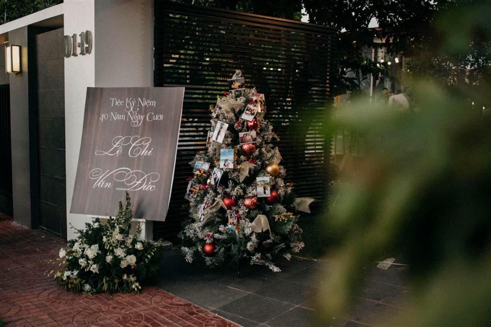 Tiệc kỷ niệm 40 cưới cực hoành tráng của bố mẹ Quốc Trường-7
