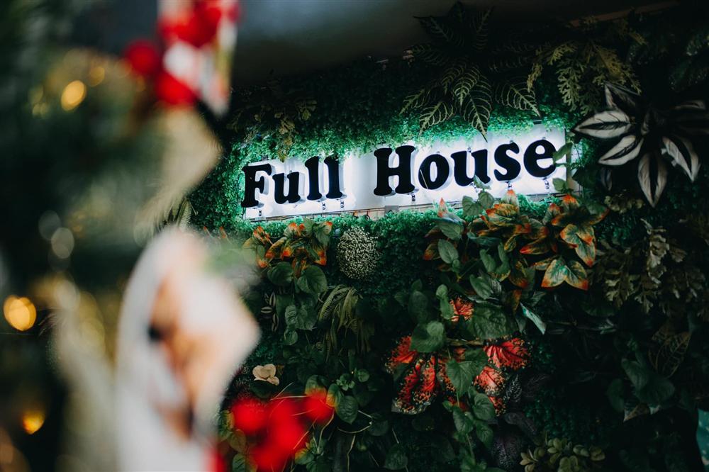 Tiệc kỷ niệm 40 cưới cực hoành tráng của bố mẹ Quốc Trường-8