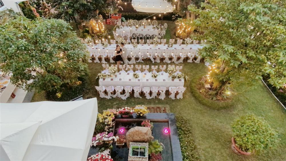 Tiệc kỷ niệm 40 cưới cực hoành tráng của bố mẹ Quốc Trường-4