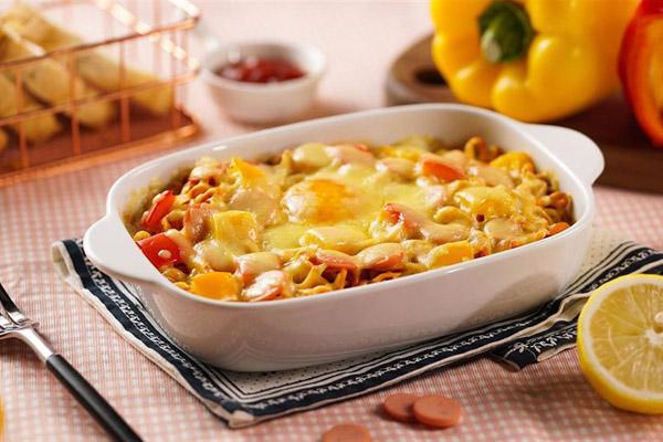 Chàng trai phải ăn sinh tố mì tôm vì gãy mất 3 chiếc răng-3