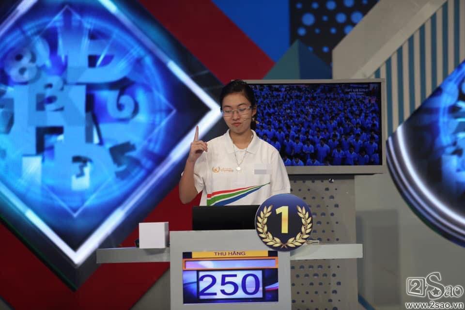 Quán quân Olympia Thu Hằng xuống tóc sau 3 tháng đăng quang-1