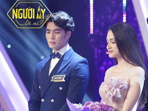 Profile khủng của trai đẹp kém 11 tuổi bị đồn hẹn hò Ngô Thanh Vân-4