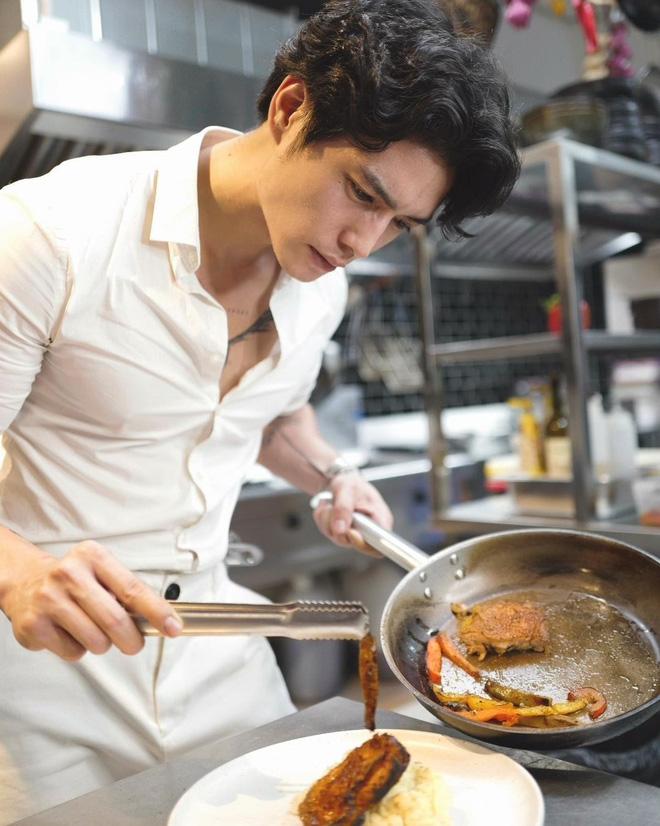 Tình tin đồn kém 11 tuổi của Ngô Thanh Vân sở hữu body 6 múi đẹp xuất sắc-10