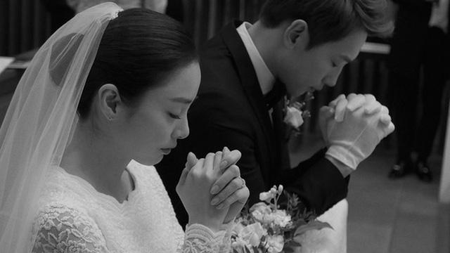 Bi Rain công khai nhẫn cưới rẻ như bèo với Kim Tae Hee-4