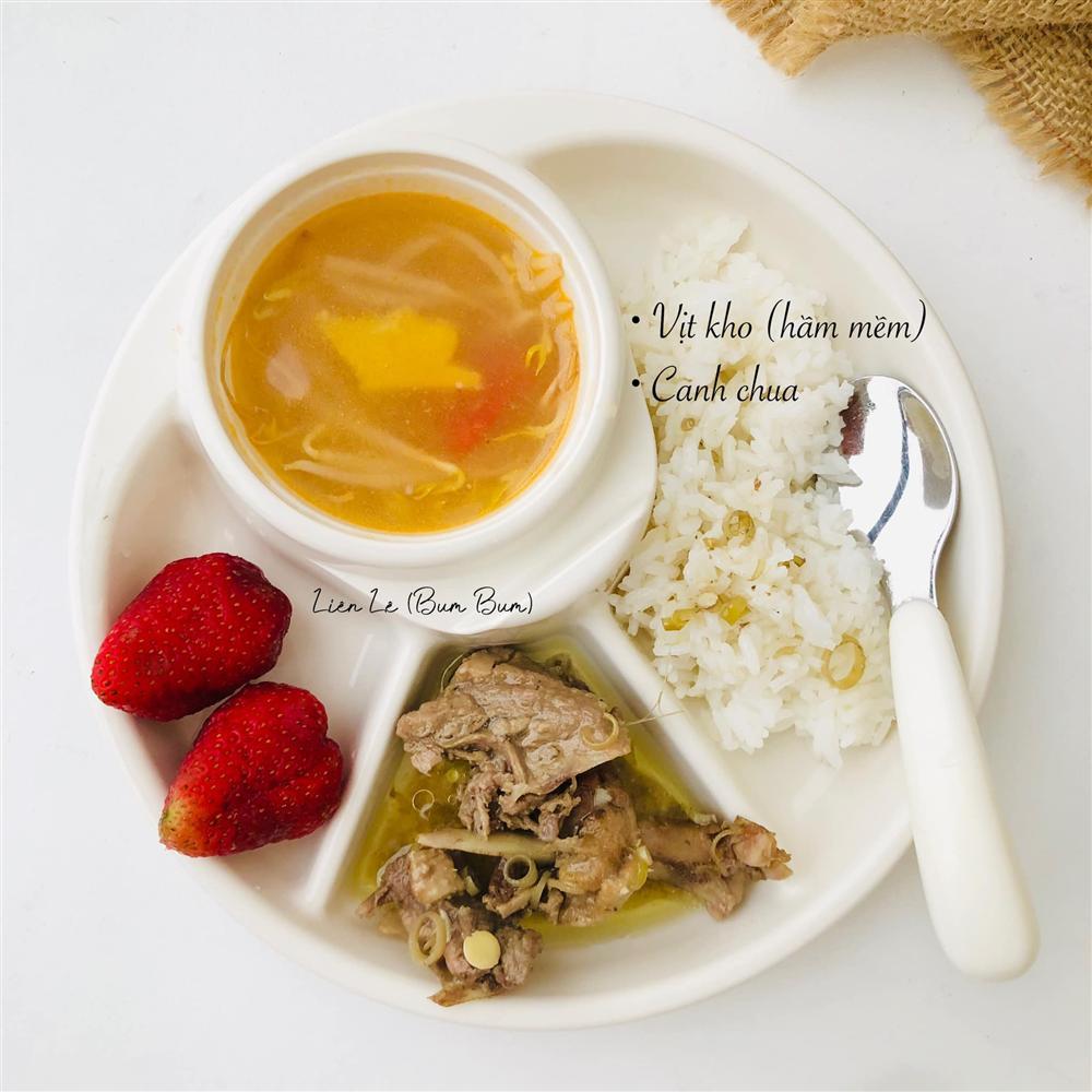 Mẹ 9x chia sẻ bí kíp chăm sóc những bữa ăn của con trai nhỏ 2 tuổi-7