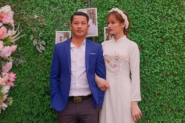 SN 1981 đã là ông ngoại, con gái lấy chồng bố làm điều đặc biệt tránh bị nhầm thành chú rể-6