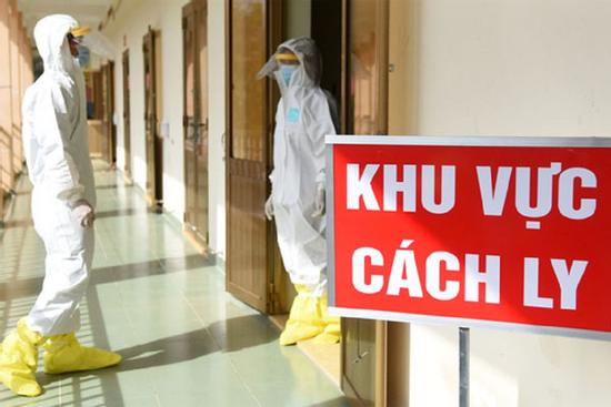 1 cô gái tiếp xúc gần với BN1451: Là nhân viên quán karaoke, từng đến nhà thuốc