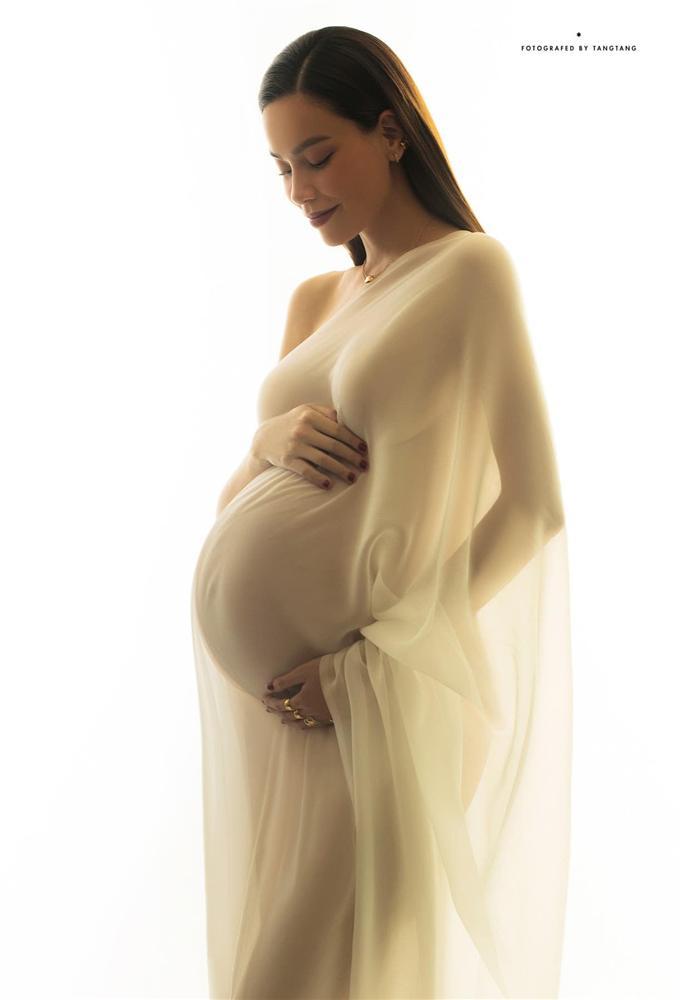 Hồ Ngọc Hà tái xuất sau sinh đôi, dân mạng ngỡ ngàng vì về dáng thần tốc-5