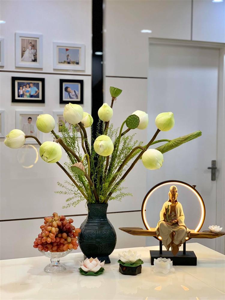 Học lỏm cách cắm hoa thược dược tạo hình chim công chuẩn 10 điểm của mẹ Hà Nội-14