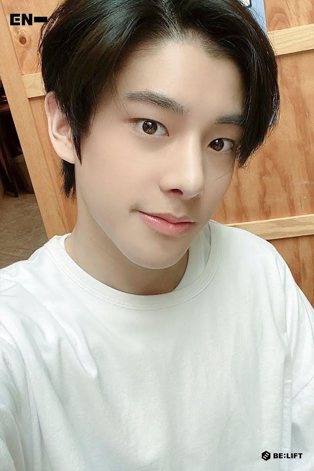 23 nam idols đẹp nhất thế giới: Jungkook nhường lại ngôi vương, tân binh vượt luôn Jin BTS-15