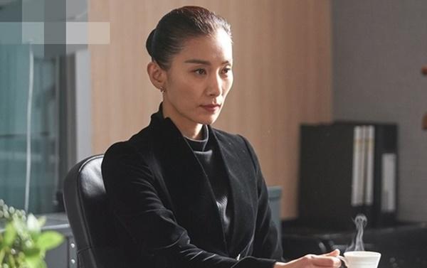 3 mỹ nữ Chuyện Tình Paris: Người trầm cảm vì bị thiếu gia đá, kẻ U50 thề không kết hôn-15