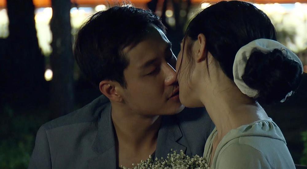 Top 5 cảnh hôn đẹp nhất màn ảnh nhỏ Việt Nam 2020: Từ lãng mạn đến táo bạo-4