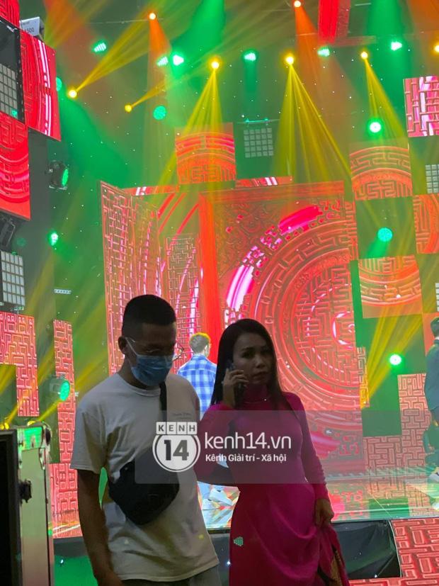 Cẩm Ly bàng hoàng, ngừng quay chương trình khi nghe tin Vân Quang Long qua đời-5