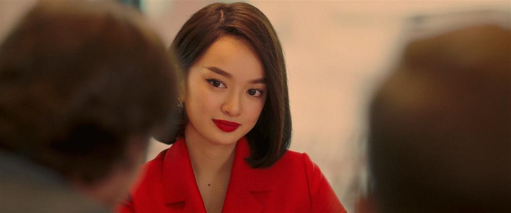 Đỏ mặt với cảnh giường chiếu táo bạo trong phim Tết 2 triệu đô-1