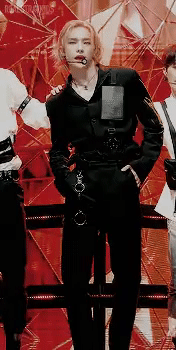 10 fancam nhiều lượt xem nhất 2020: V thầu ngôi vương, BlackPink có nhõn Lisa-3