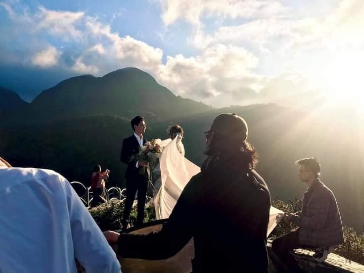 Diva Thanh Lam gây chú ý khi hộ tống con gái chụp ảnh cưới-5