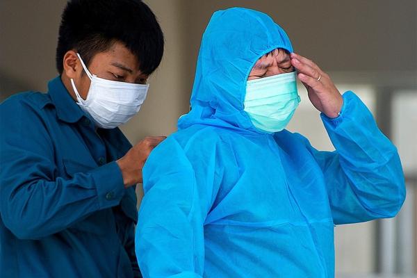 Nóng: 1 người làm ở viện kiểm sát tiếp xúc gần với bệnh nhân Covid-19-2