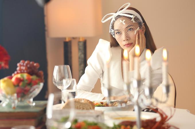 Thay liền 12 bộ cánh trong MV mới, Mỹ Tâm đã đỡ phèn hơn rồi!-2