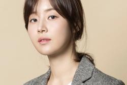 Người đẹp Han Ji Hye mang thai sau 10 năm kết hôn