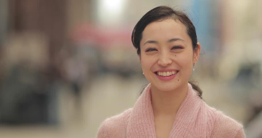 Luôn miệng cười lớn, cô gái bị bạn trai chia tay vì vô duyên hết chỗ nói-1