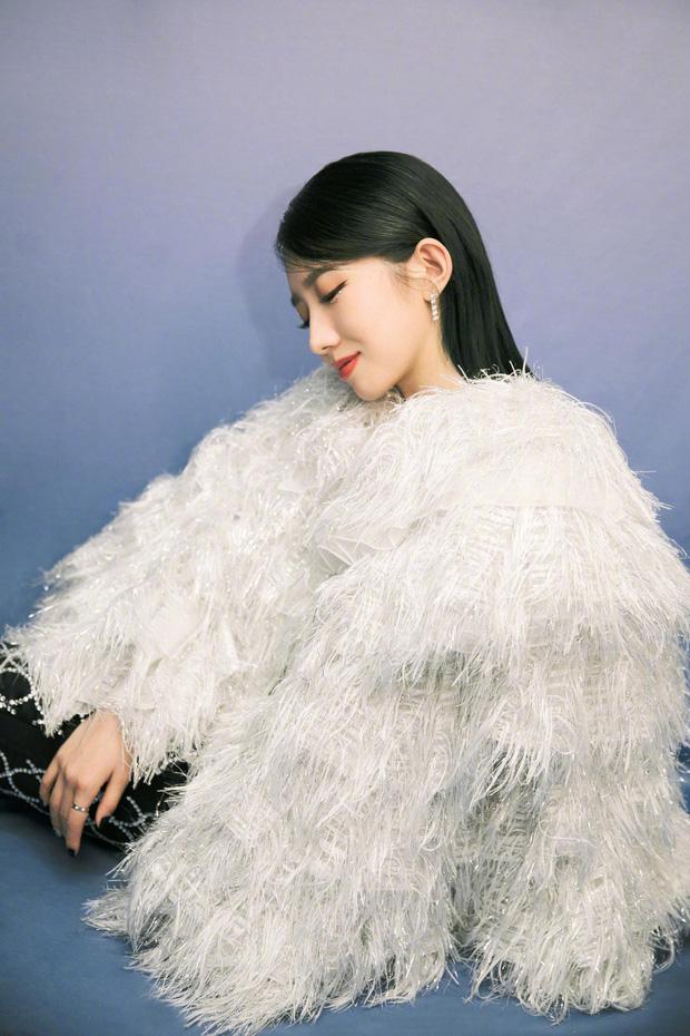 Dàn sao khủng tại gala năm mới: Dương Mịch đọ sắc cực gắt với đàn em, Vương Nhất Bác lộ diện hậu bị cảnh sát điều tra-7