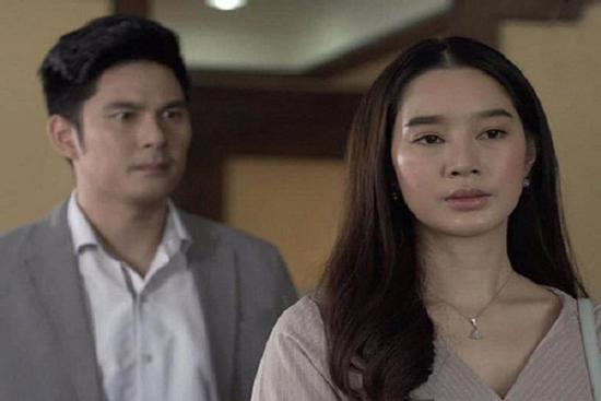 Đang trên đường về quê cùng chị dâu thì chiếc xe bỗng dừng lại đột ngột vì một người đàn ông