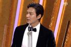 'Cuộc chiến thượng lưu' giành hàng loạt giải thưởng cuối năm, Lee Min Ho chiếm trọn spotlight