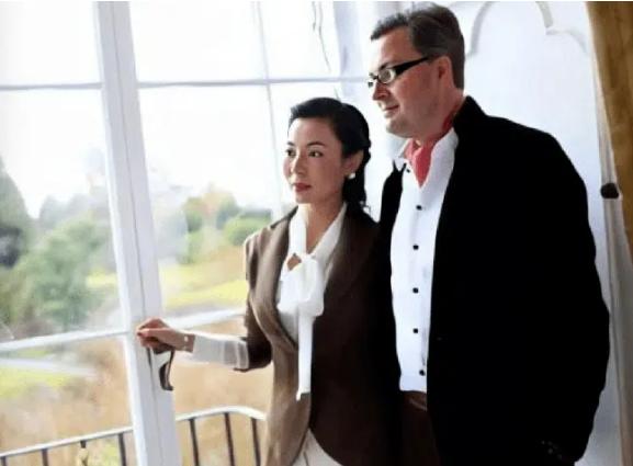 Nhận lời cầu hôn của chàng trai nghèo, ngày về ra mắt, cô gái ngã ngửa với thân phận thật sự của anh-3