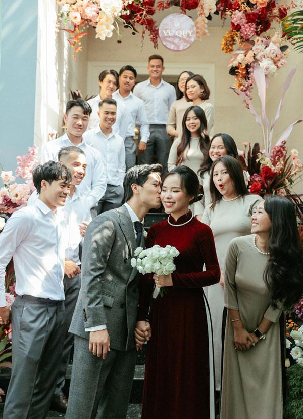 Đầu 2021, Công Phượng mở bát lộ loạt ảnh đẹp long lanh với Viên Minh sau 3 siêu đám cưới-6