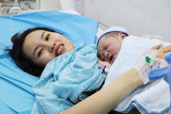 Chùm ảnh: Những thiên thần nhỏ chào đời trong thời khắc đầu tiên của năm mới 2021-4