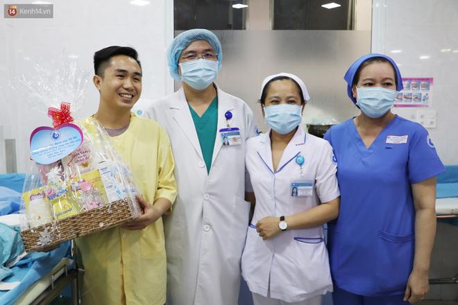 Chùm ảnh: Những thiên thần nhỏ chào đời trong thời khắc đầu tiên của năm mới 2021-14