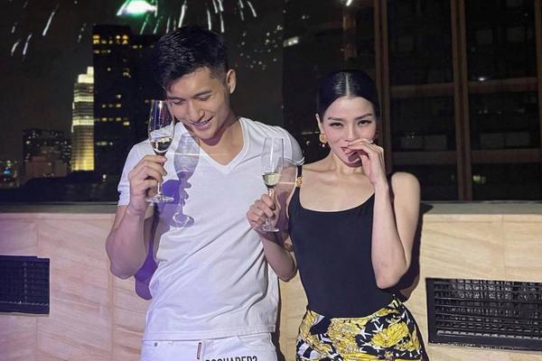 Tình tứ bên Lệ Quyên, Lâm Bảo Châu bị mỉa mai đẹp mà lái máy bay-4