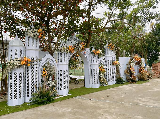 Hé lộ hình ảnh đầu tiên về rạp cưới hoành tráng của Bùi Tiến Dũng và Khánh Linh-1