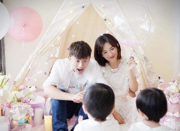 MC Tạ Na và hoa hậu Trương Tử Lâm cùng thông báo mang thai-5